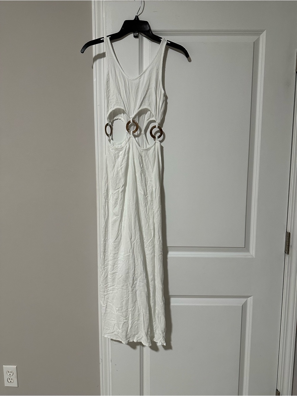Missguided White Backless Maxi Dress with Ring Cutouts